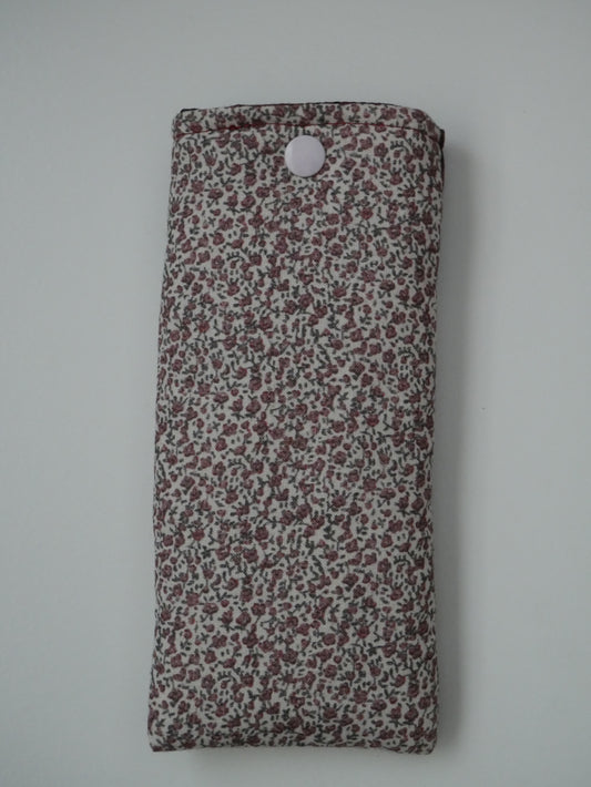 Funda de gafas · Florecitas y burdeos