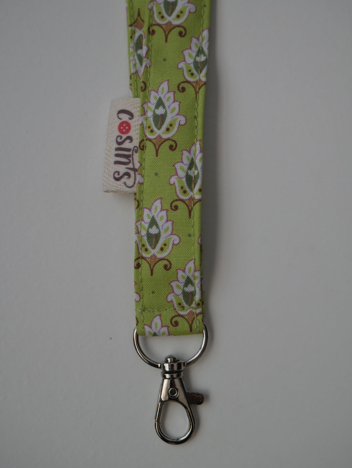 Cinta porta-claus · Llima amb flors retro