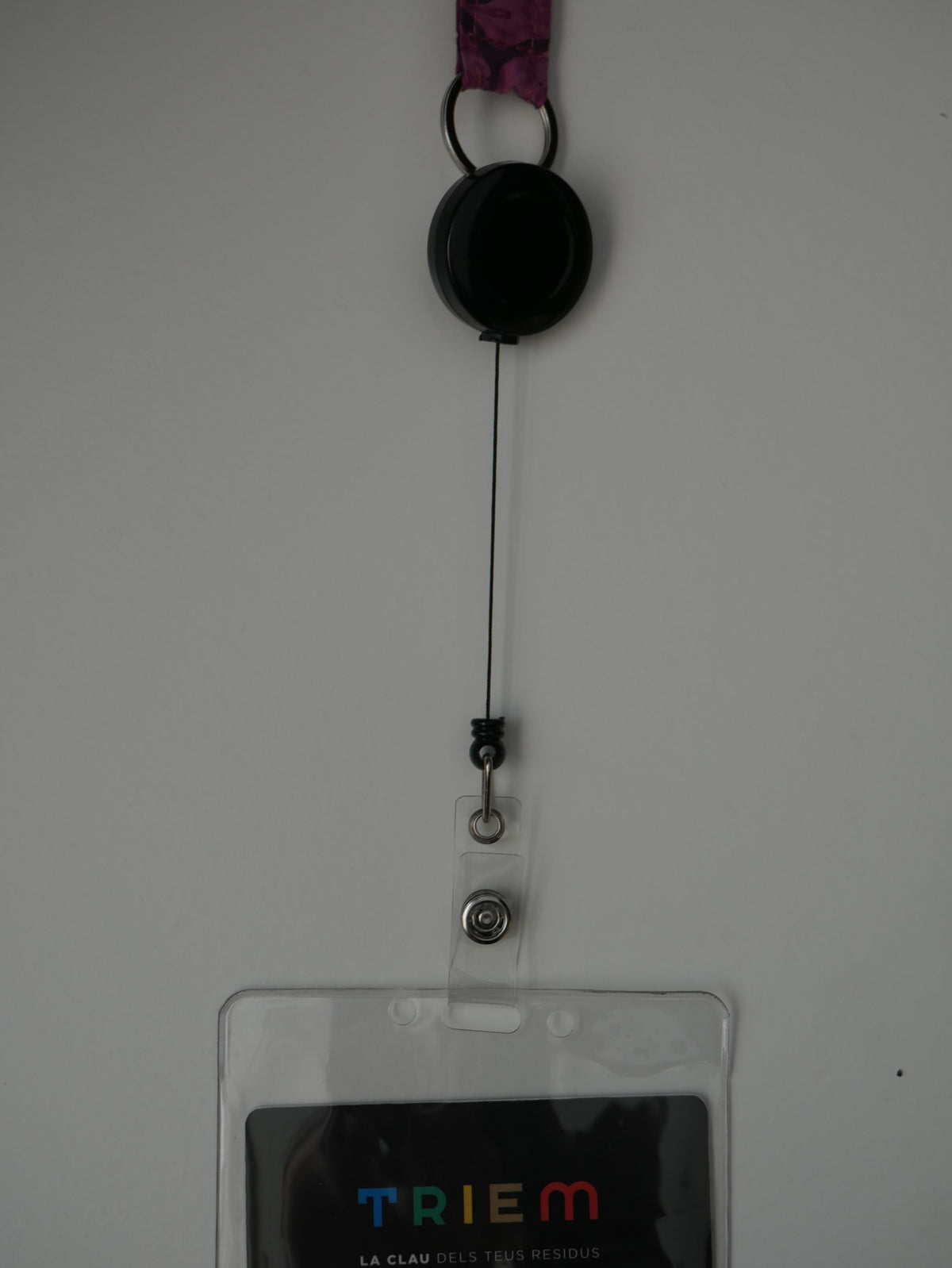 Porta-acreditació · Blau marí amb llàgrimes